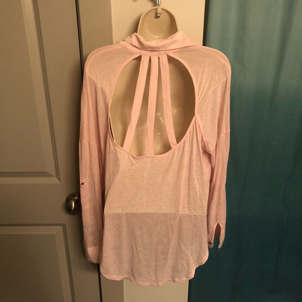Pink button down top - Picture 2 of 4